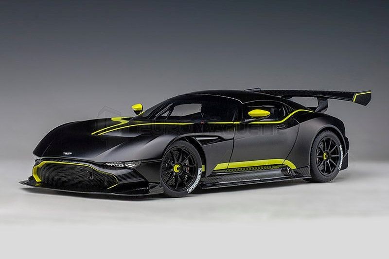 maquette aston martin