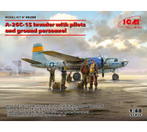 Icm - A-26C-15 & pilots and GP