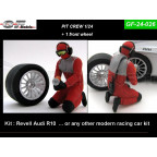 Gf Models - Pit crew& roue (2)