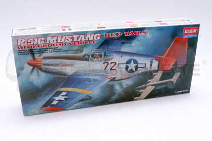 Academy - P-51C Mustang & Jeep