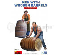 Miniart - Men with wooden barrels