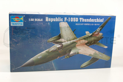 Trumpeter - F105 D