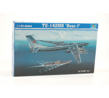 Trumpeter - Tu-142 MR 1/144